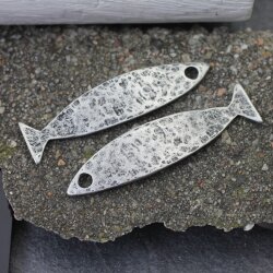 5 Dark Antique Silver Fish Charms Pendant