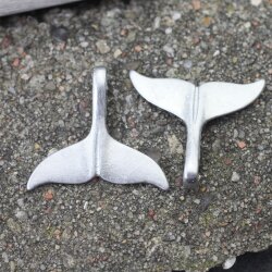 10 Grey Silver Whale Tail Pendants, Bracelet Clasp