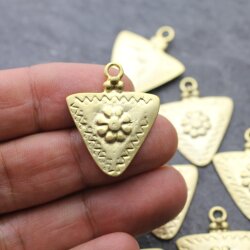 5 Matte Gold Ethnic Charms Pendant