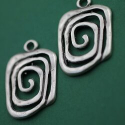 5 Antique Silver Asymmetric Spiral Charms Pendant