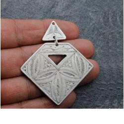 1 Large Charms Pendant Ethnic Style