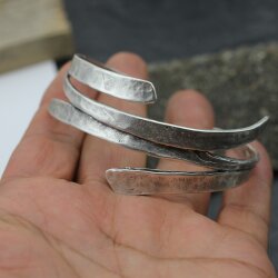 Antique Silver Hammered 4 Lines cuff bracelet