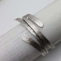Antik Silber Hammered 4 Lines Manschettenarmband