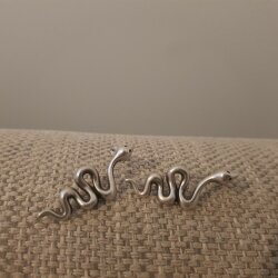 Snake stud earrings, antique silver 5 Pairs