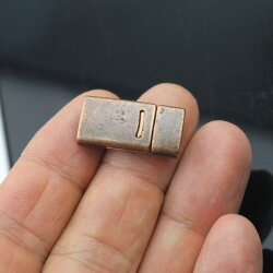 1 Magnetverschluss 26x13 mm (Ø 10x2 mm) altkupfer
