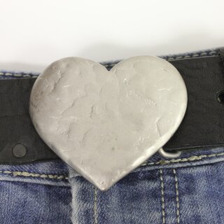 Belt Buckle Heart, hammered, 7*6 cm Dark Silver