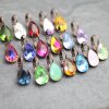 Altkupfer Ohrringe mit Pearshape Swarovski Kristallen, Elegante Ohrringe mit funkelnden Pearshape Swarovski Kristallen