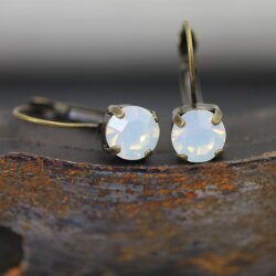 Elegante 8mm Ohrringe mit Swarovski Kristallen im...