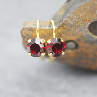 Elegante 8mm Ohrringe mit Swarovski Kristallen im Brillantschliff – Handgefertigter Schmuck 13 Siam