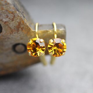 Elegante 8mm Ohrringe mit Swarovski Kristallen im Brillantschliff – Handgefertigter Schmuck 8 Topaz