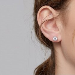 8mm Ohrstecker mit Swarovski Kristallen – Brillantschliff, viele Farben