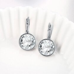 Elegant 8mm Earrings with Swarovski Crystals in Brilliant Cut – Handmade Jewelry