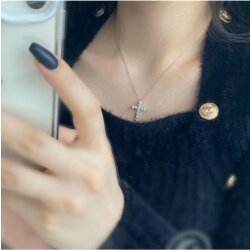 Unisex Minimalist Cross Necklace – Silver-Plated Stainless Steel, Water-Resistant, Hypoallergenic & Durable