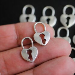 10 Heart lock metal Charms Pendant