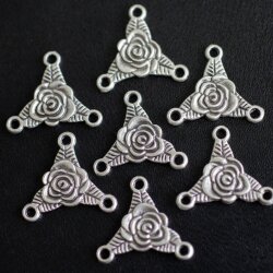 10 Triangle Flower Pendants