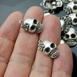 10 Lady Skull, Deaths head Pendants, Silver Charms