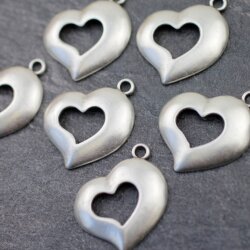 10 Heart Pendants