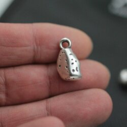 5 Sandsack Charm, Metall Anhänger