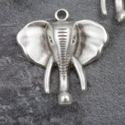 5 Elephant head Pendants