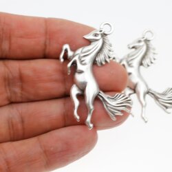 5 horse Pendants