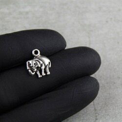 20 Elephant Pendants