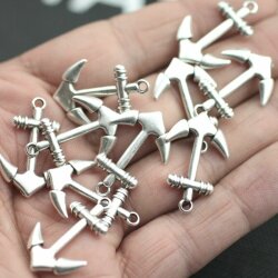 10 Anker Charms, Anhänger