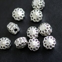 10 Thorne Flower Beads