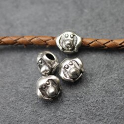 10 dog head Beads