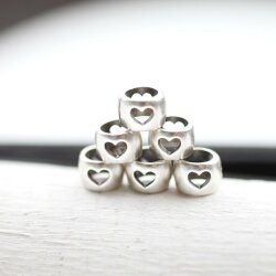 10 Heart Beads