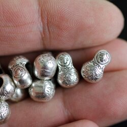 10 Babushka Beads
