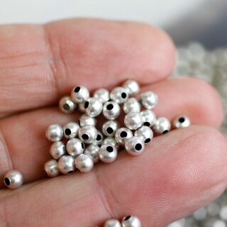 200 Stk. Runde Metall Perlen 4 mm