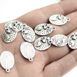 10 Fantasy Pendants