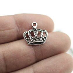 10 crown Pendants