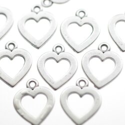 20 Heart Pendants