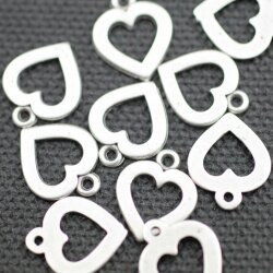 20 Heart Pendants