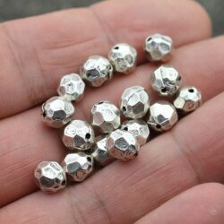 10 Metall facettierte Kugeln Perlen, altsilber