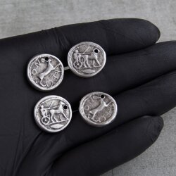 10 hunter coins