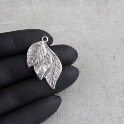 5 Leaf Pendants