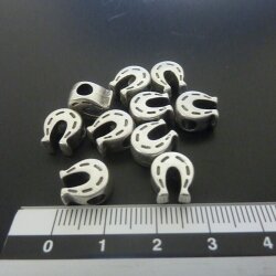 10 horseshoe Beads