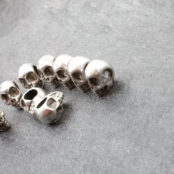 10 Skull, Deaths head Beads, antique silver