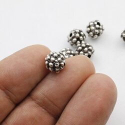 10 metal Beads