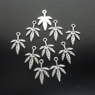 20 Palm Plant Pendants