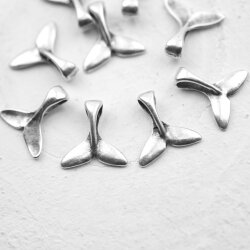 20 Antique Silver Whale Tail Pendants, Whale Fluke Charm