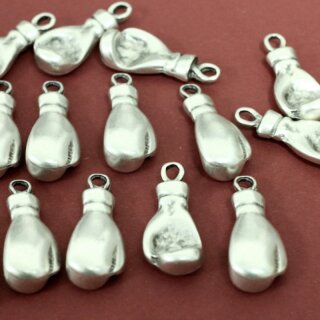5 Boxhandschuh Anhnger, altsilber