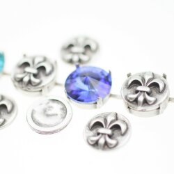 10 pcs. Fleur-de-Lys Rosettes for 14 mm Rivoli cups