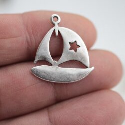 10 Star Sailboat Pendants