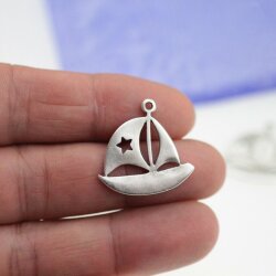 10 Star Sailboat Pendants