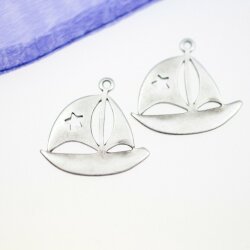 10 Star Sailboat Pendants