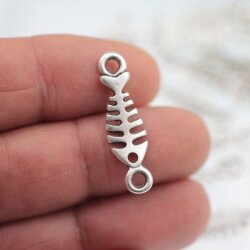 20 Fishbone Pendants