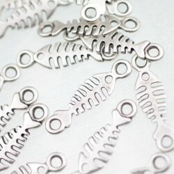 20 Fishbone Pendants